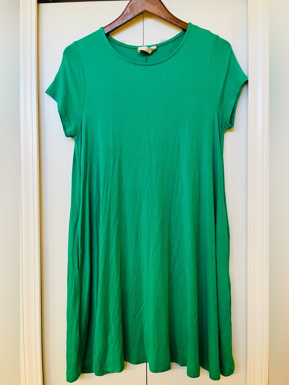 Betsey’s Boutique Women’s Casual Green Short-Sleeve Swing Dress